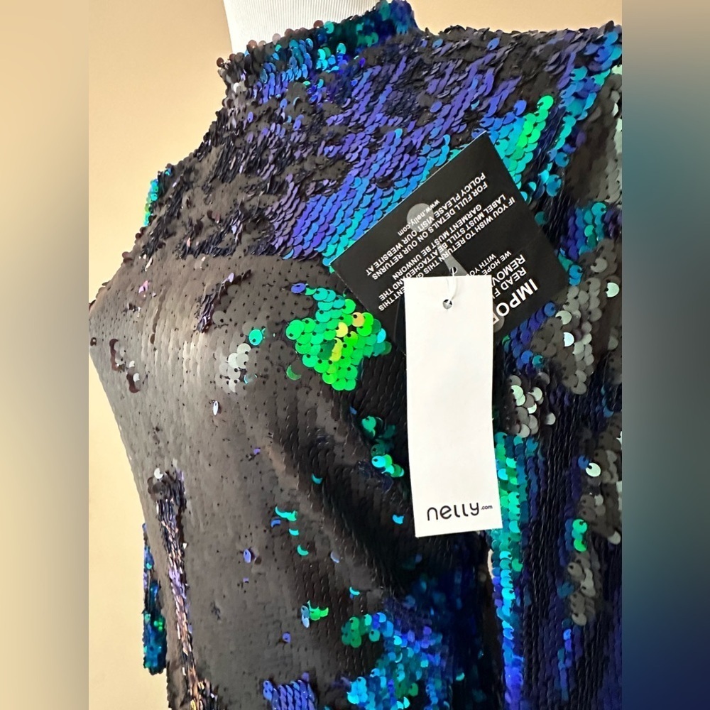 NWT Nelly emerald sequined mini dress , size 6 - Picture 4 of 7
